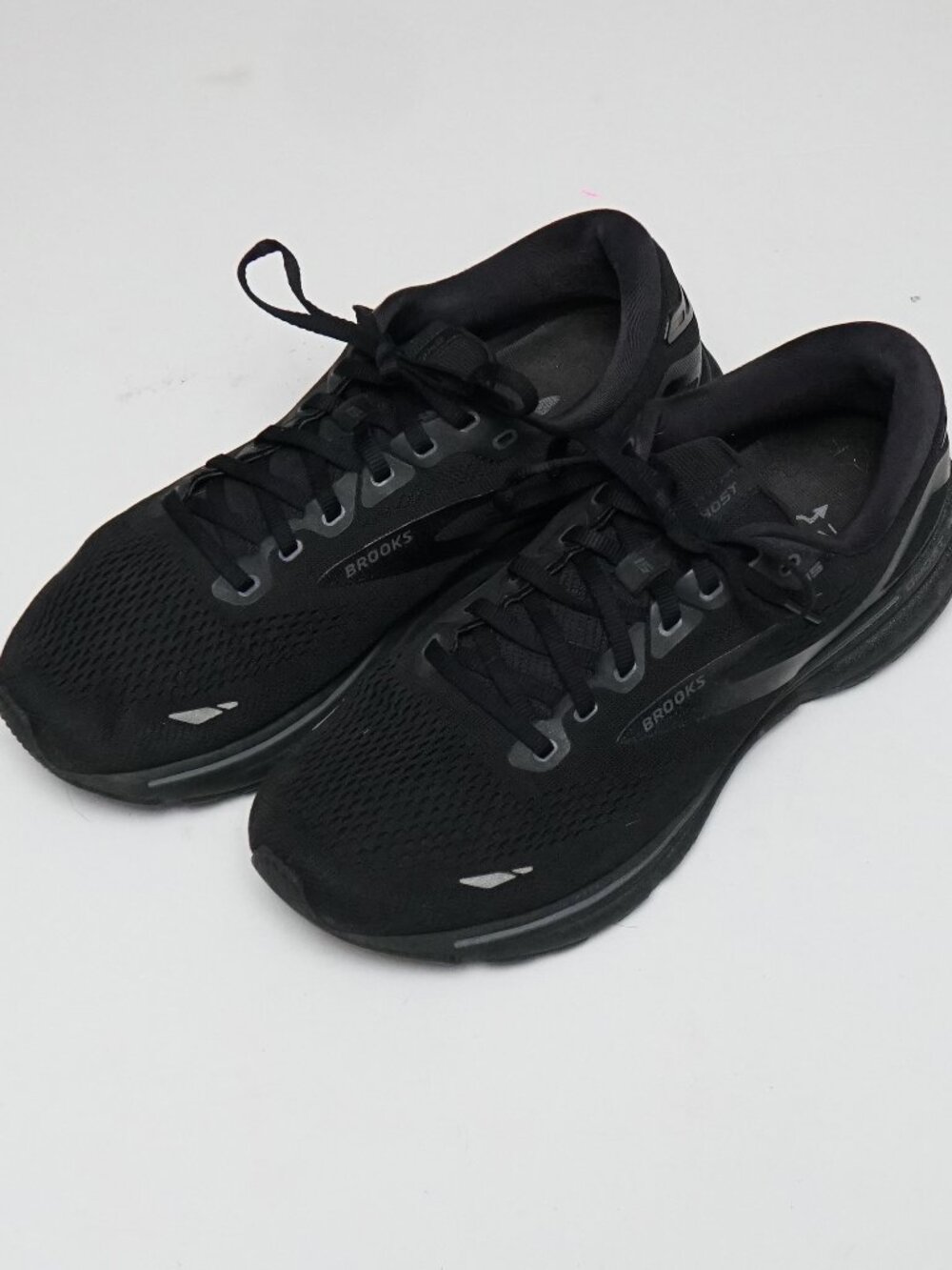 Brooks Ghost 15 size 10 Shoes Black Ebony Neutral Running Trainer